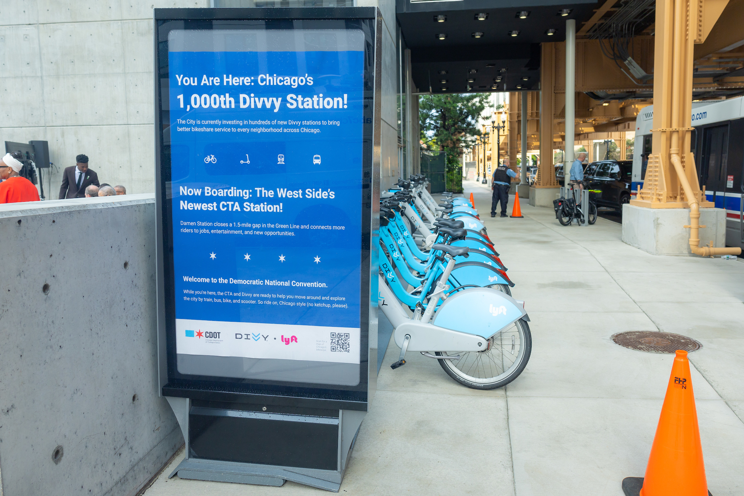 CDOT and Lyft introduce new Divvy member benefit and celebrate 1,000th station