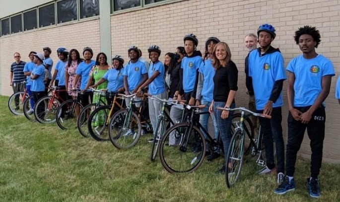 City Of Chicago :: Cdot Visits Greencorps Chicago Youth Program As 