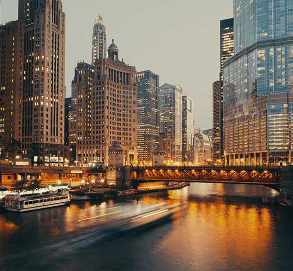 Chicago River view from downtown